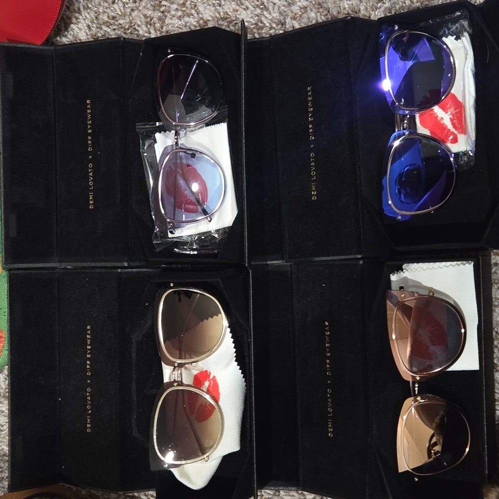 Demi Lovato DIFF Eyewear Sunglasses Set